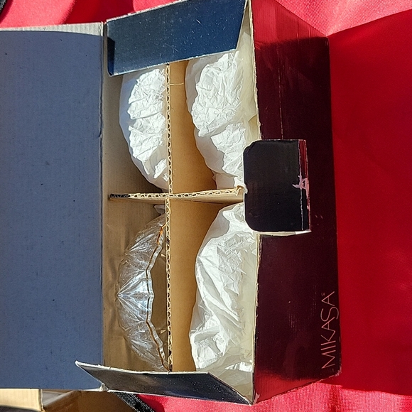 🍀Mikasa Hampshire gold fruit bowl 4pcs 5" set - Picture 2 of 5